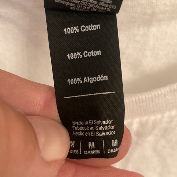 Friends lightweight graphic T-shirt Sz medium - Picture 2 of 4